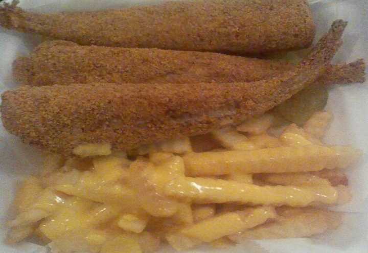 P Jizzle's Kitchen in East St Louis, IL at Restaurant.com