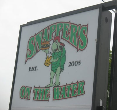 Snapper's on the Water Logo