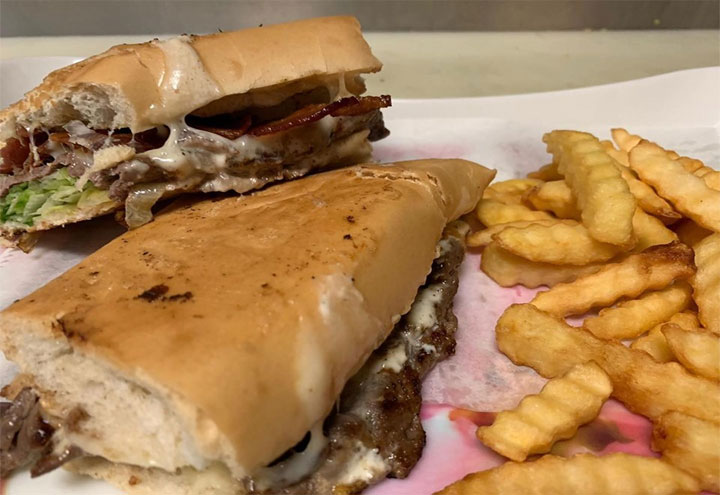 Este's Mucho Perro in Pembroke Pines, FL at Restaurant.com