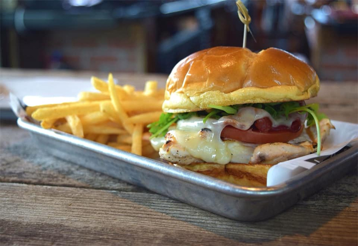 Saints Pub Patio Beaverdale Des Moines Reviews And Deals At Restaurant Com - Saints Pub Patio Beaverdale