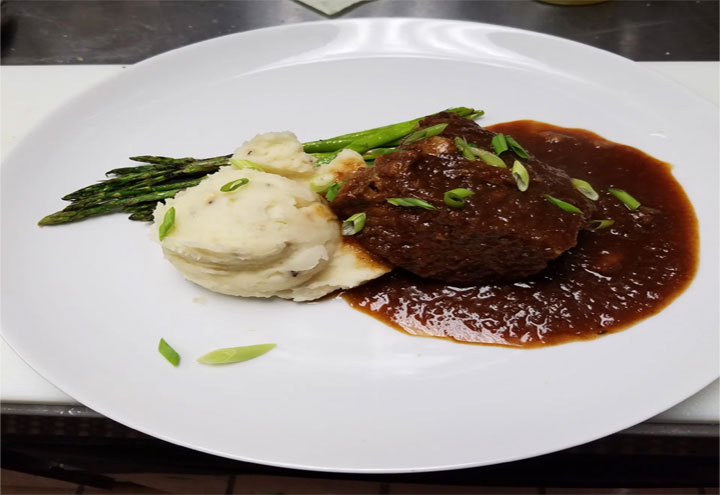R's Kitchen in Cleveland, OH at Restaurant.com